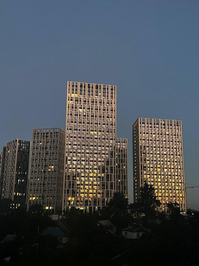 Slavutich Apartments Near Metro Station Kiev Extérieur photo