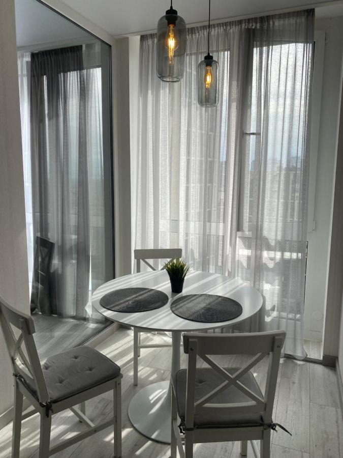 Slavutich Apartments Near Metro Station Kiev Extérieur photo
